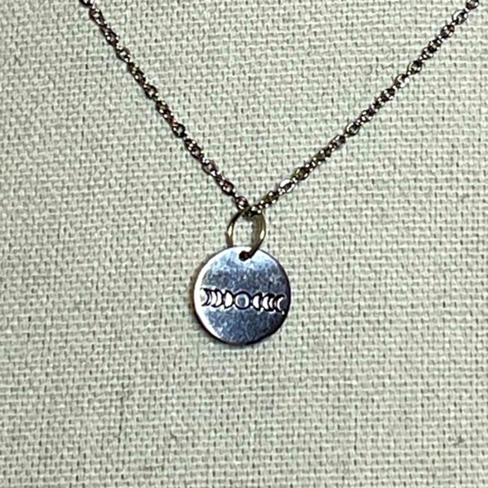 Handmade stamped‎ boho moon dainty silver pendant
18 in chain stainless necklace - Picture 5 of 5